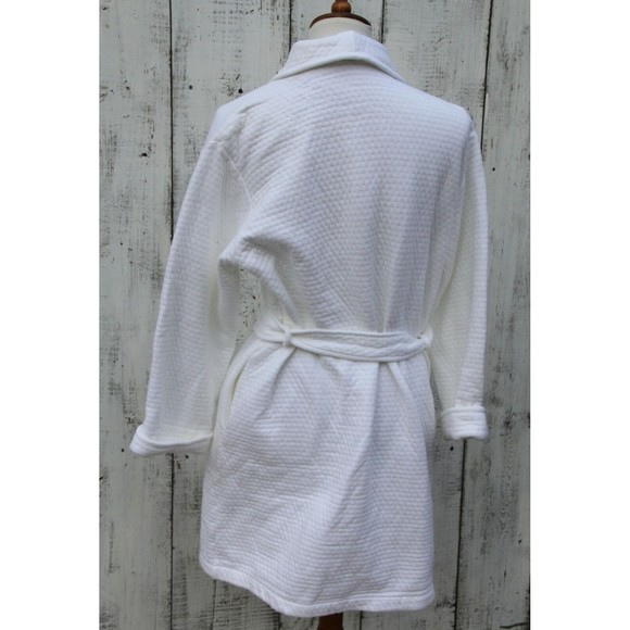 Victoria Secret White Bath Sleep Robe Size XS/S - WORN ONCE - Picture 3 of 5